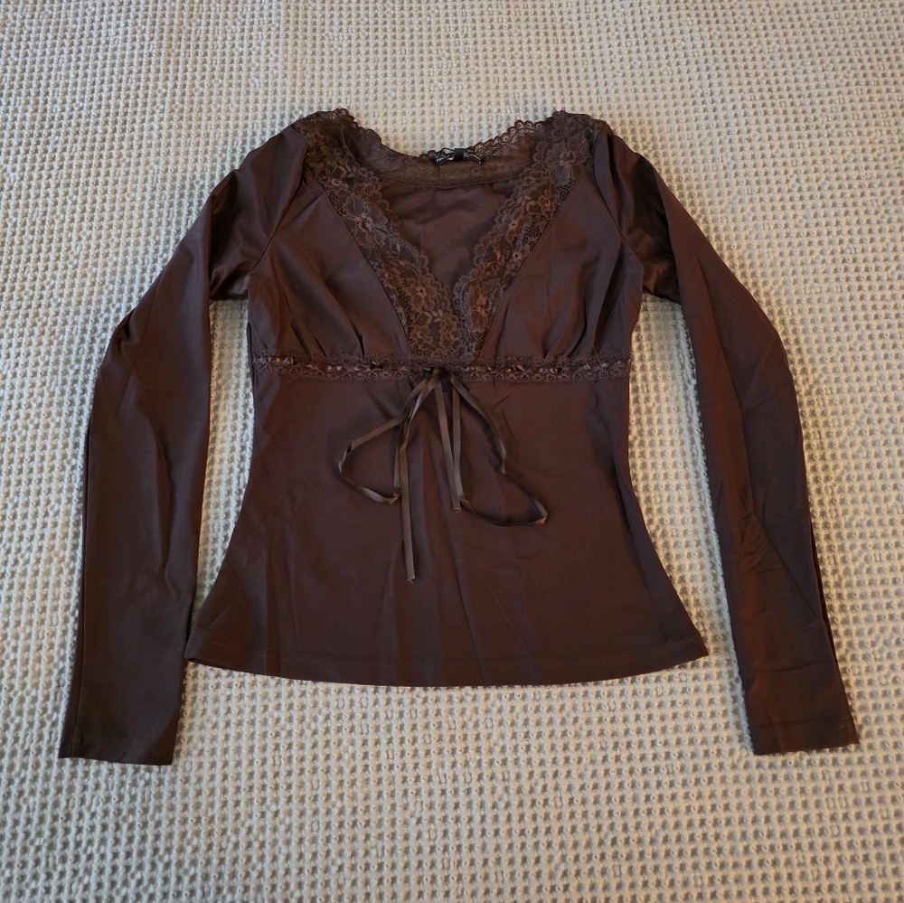 Lace Detail Long Sleeve Top